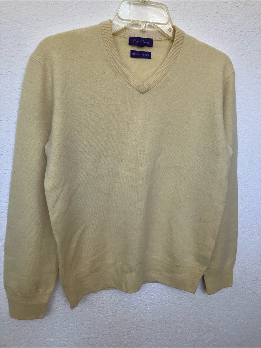 Alan Flusser Men's V-Neck Sweater in Light Yellow